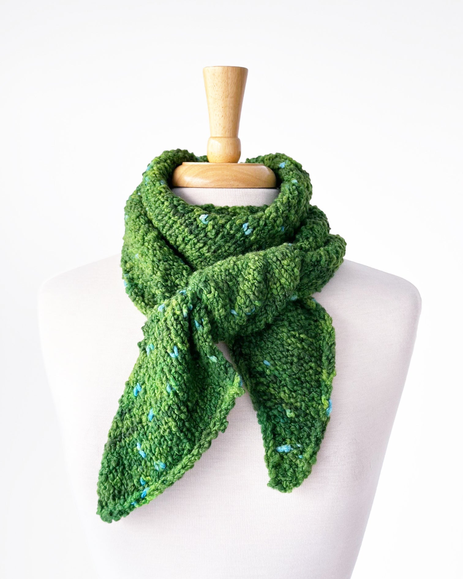 Fiction Fiber Bulky Boucle Cozy Scarflette
