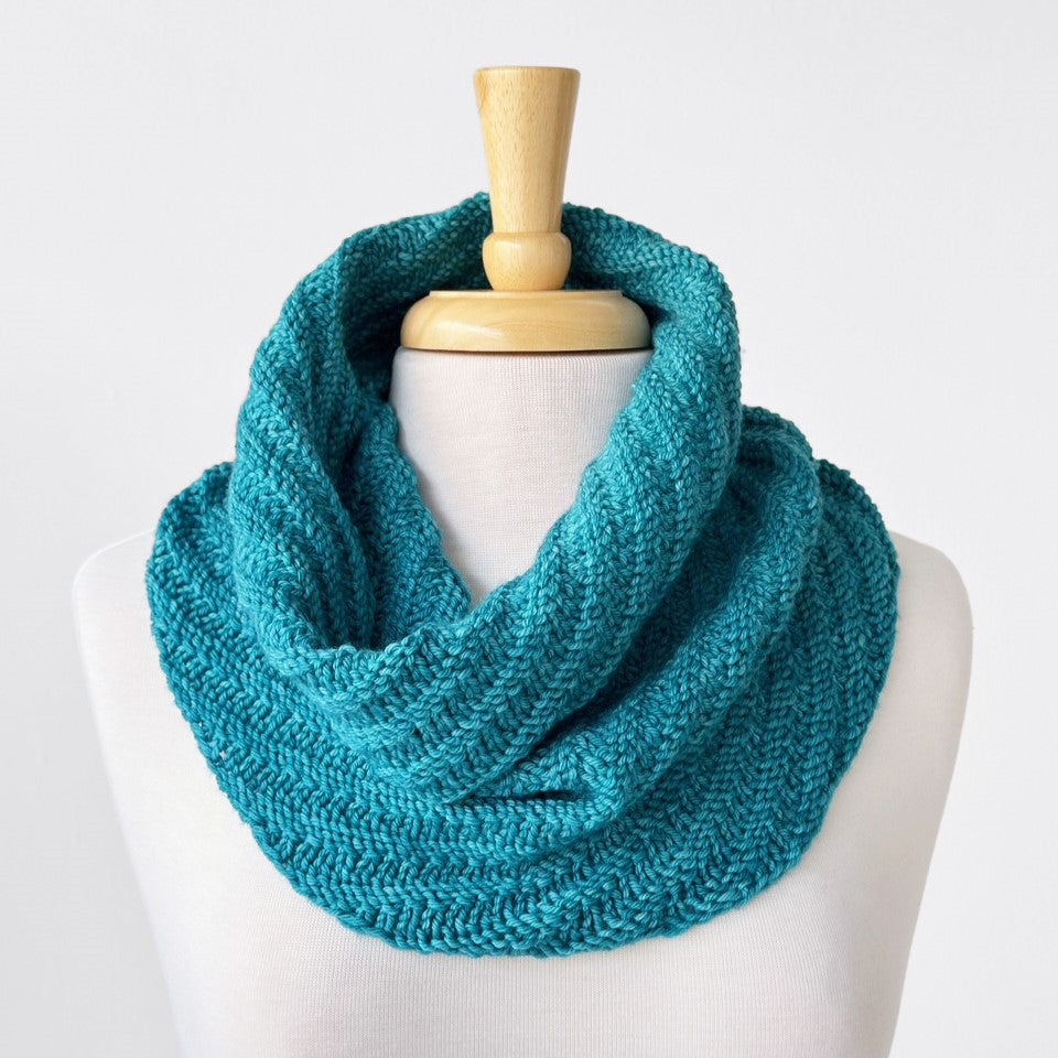 Spiral Cowl in Loop Flora