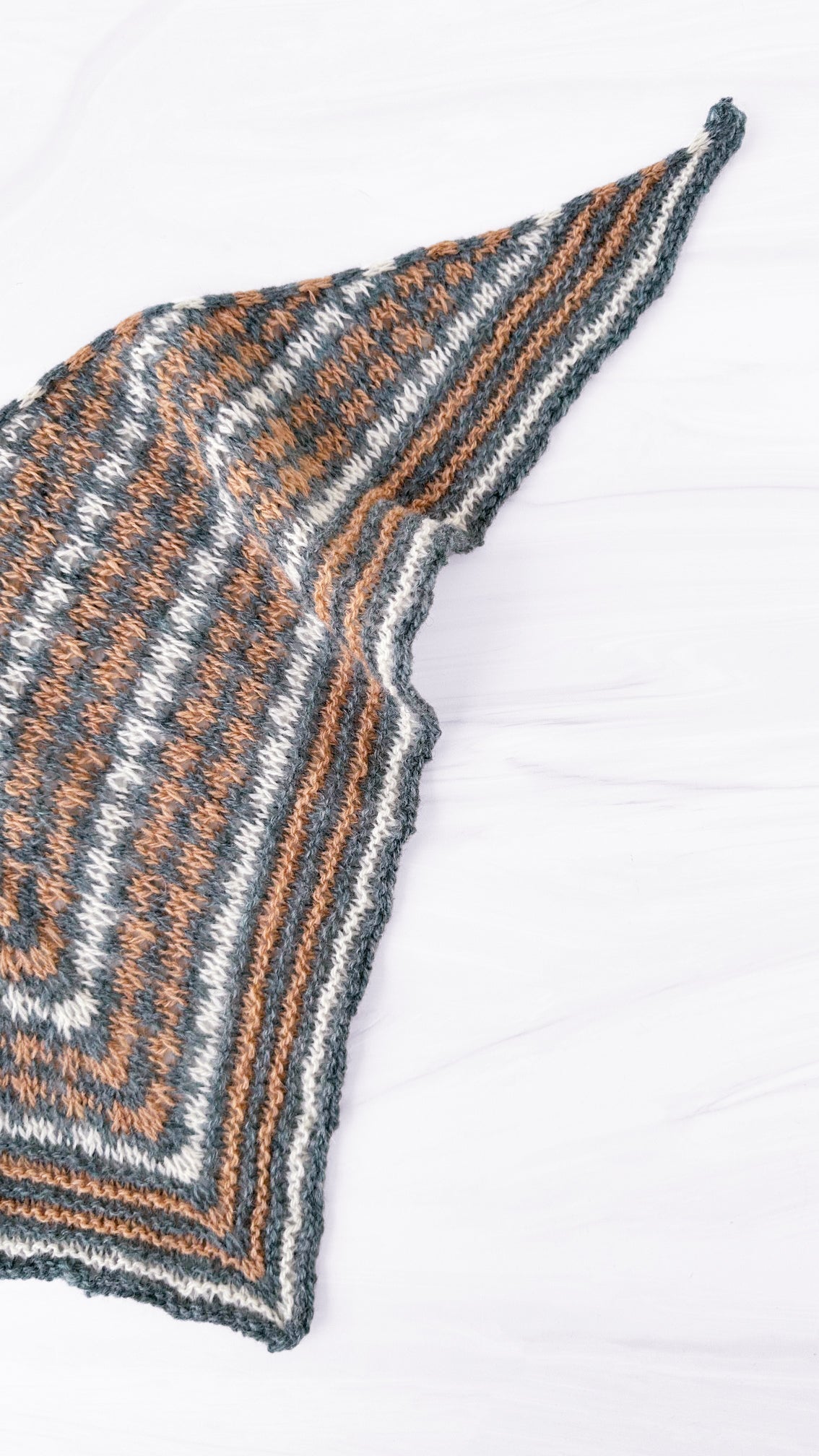 Isla Shawl in Le Petit Lambswool