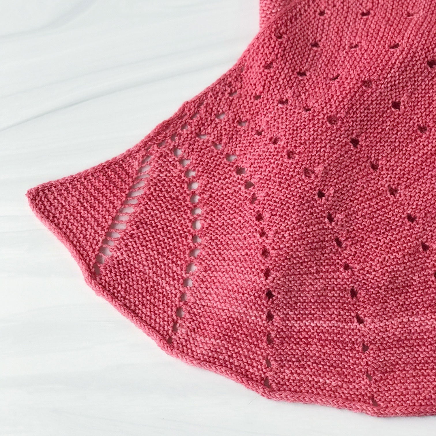 Dotted Rays in Loop Linden