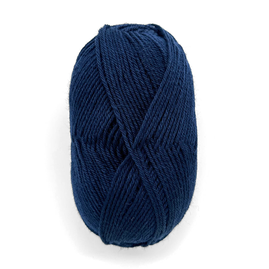 Berroco Lanas yarn in Dark Denim — 100% Peruvian wool heathered worsted yarn
