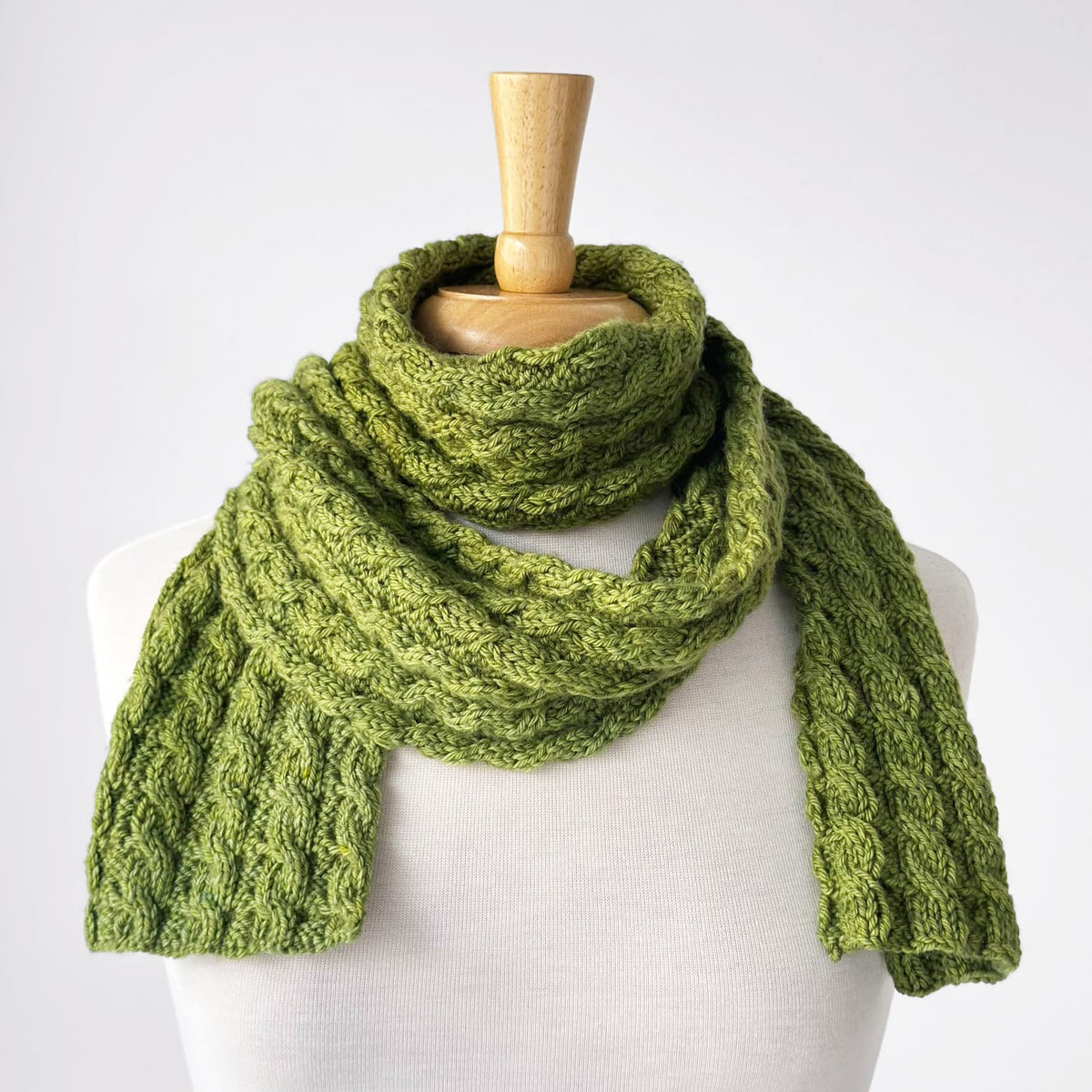 Reversible Cable Scarf Pattern