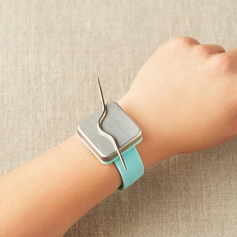Modern square bracelet with silver detail on wrist