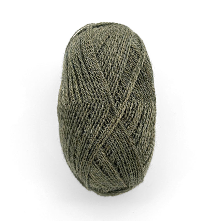 isager highland wool in moss