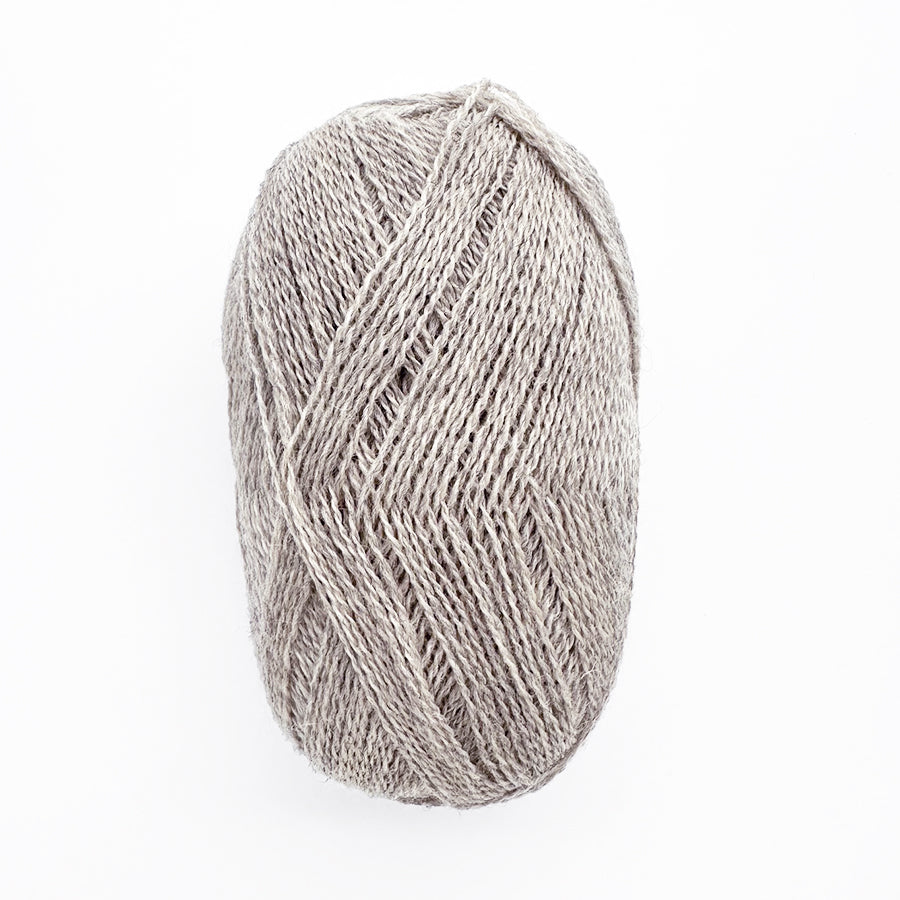 isager highland wool in sand