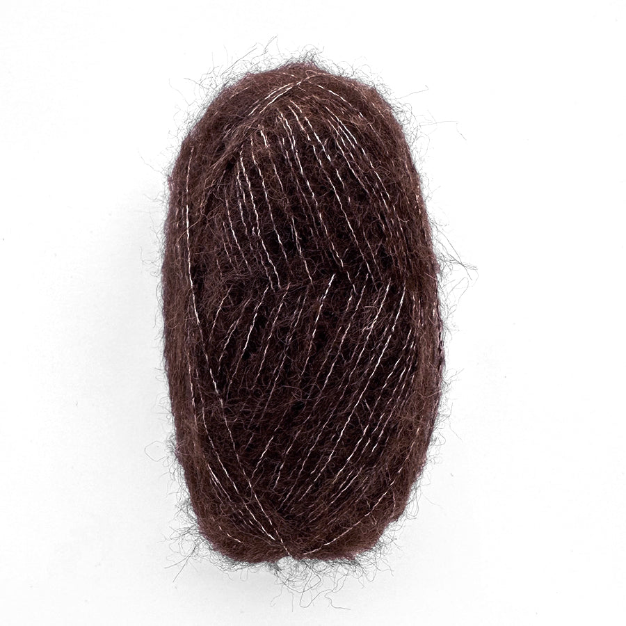 isager soft fine in color 8s