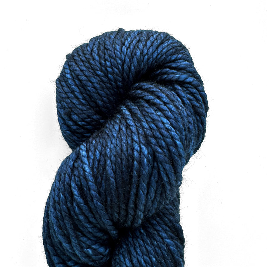 malabrigo vientos-color azul profundo