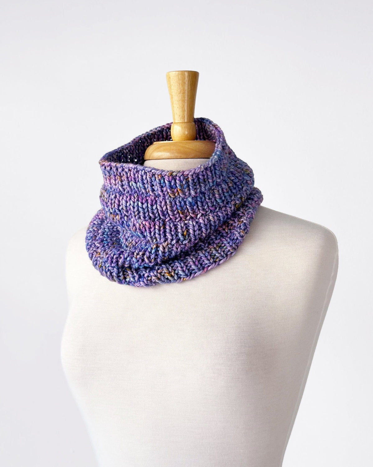 Malabrigo Vientos Cowl in Purple
