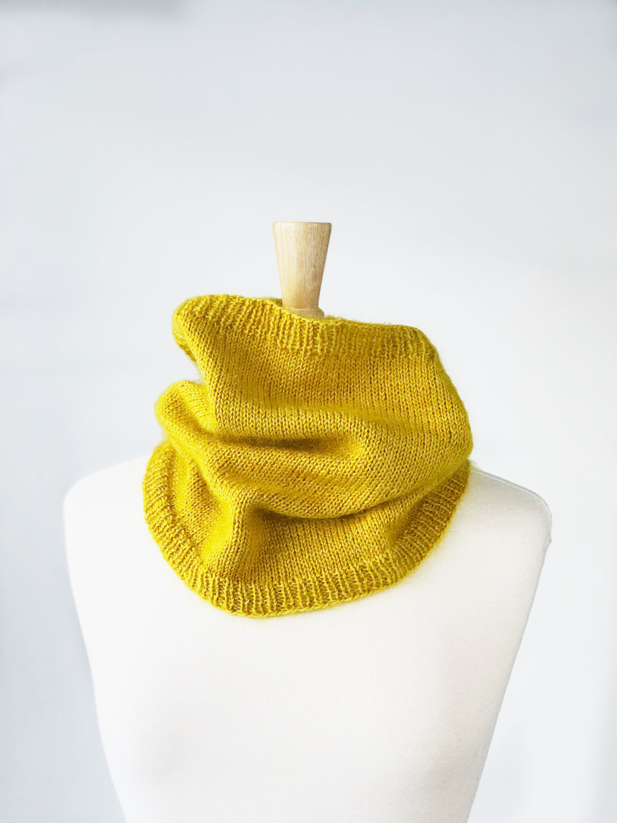 Lightweight Funnel Cowl Pattern