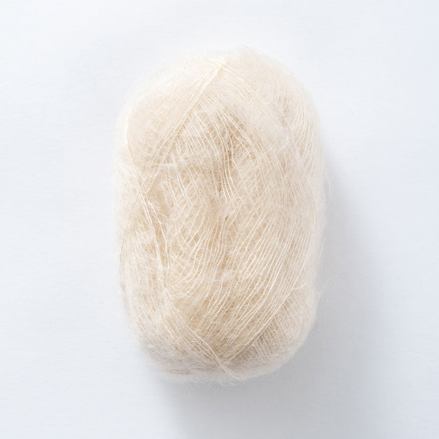 Le Petit Silk Mohair in nude pink.