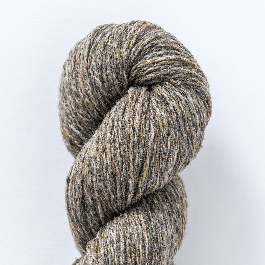 Le Petit Lambswool in Grey-brown.
