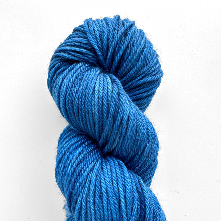 Loop Flora in the bright, medium blue shade, bluebell. 