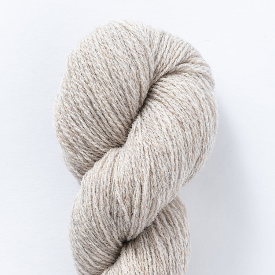 Le Petit Lambswool in Grey-beige. 